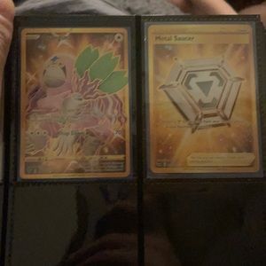 Pokémon cards Ornguru golden holo full art,trainer Metal saucer holo.